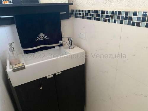 Imagen 11 de 29 de Vendo Casa Remodelada En Los Palos Grandes Caracas - Chacao. 04149240379 #23-5655 Mn