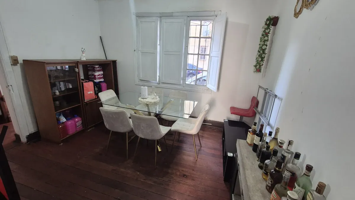 Imagen 2 de 23 de Casa En Sector Muy Centrico Y Residencial 3d Y 1b