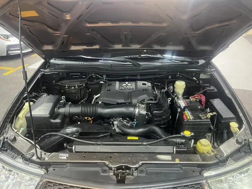 Mitsubishi Montero Sport 2014