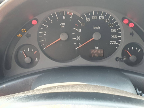 Imagem 5 de 12 de Chevrolet Corsa 1.8 Mpfi Sedan 8v Gasolina 4p Manual