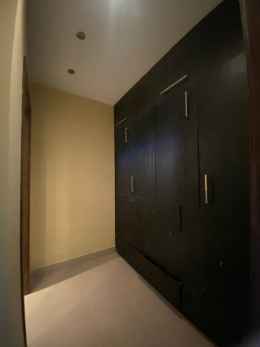 Imagen 7 de 29 de Fernando Guerrero Vende Apartamento Duplex Tipo Pent House En Res. Santa Teresita. Mañongo.