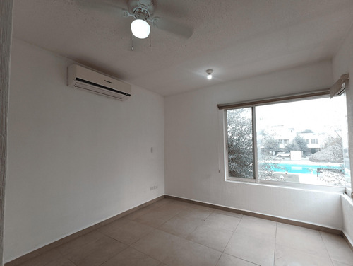 Casa En Venta En Dream Lagoons, Apodaca | 3 Recámaras, Alberca, Gimnasio Y Lago Artificial