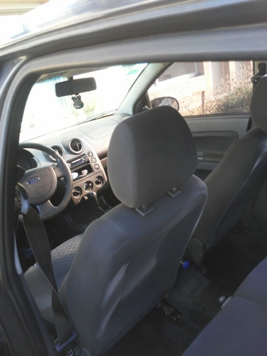 Ford Fiesta Max 1.6 Ambiente 2005