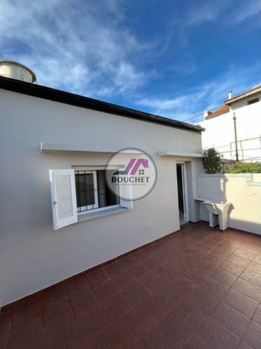 Venta Ph Por Pasillo 2 Ambientes Con Patio