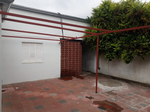 Imagen 10 de 12 de Amplia Casa Interna En Barrio Guadalupe Oeste