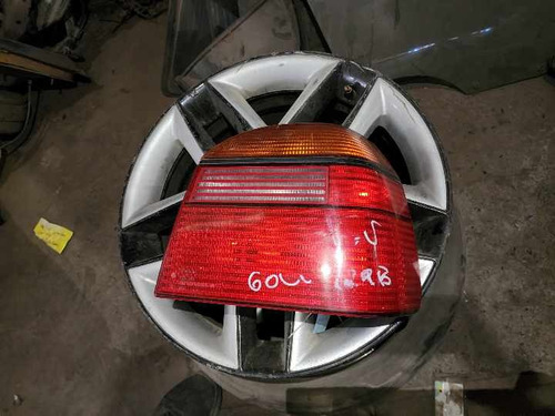 Foco Trasero A3 Volkswagen Golf 98 Lado Copiloto Original