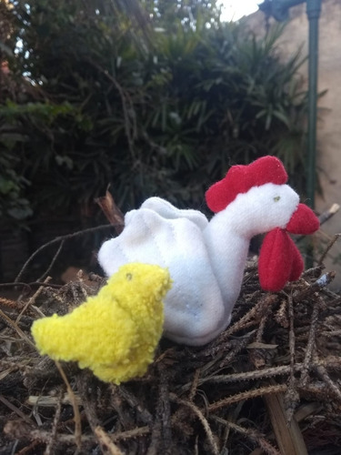 Muñeco Gallina Y Pollito Waldorf Artesanal (de Paño Naval)