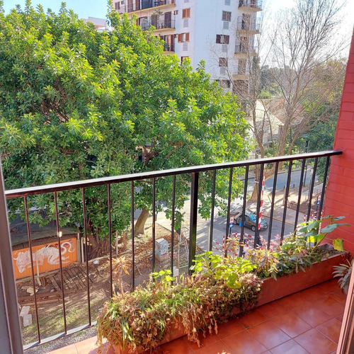 Departamento En Vicente López., Avda. Libertador 1450. Dos Ambientes