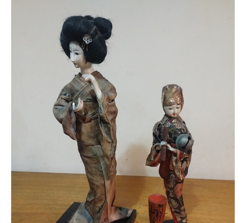 Boneca Antiga Decorativa Gueixa Japonesa Quimono Seda (Usado)