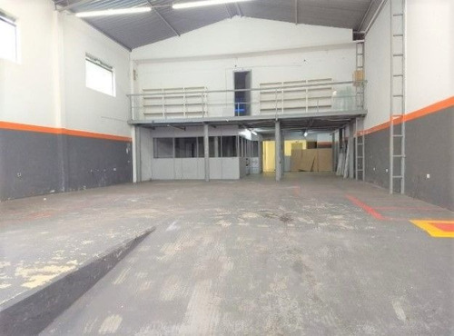 Imagem 3 de 17 de Galpão Na Água Rasa Com 300m², 3 Vagas - Ga0013