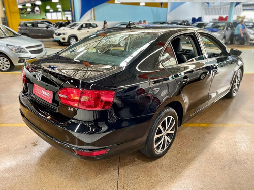 Imagem 6 de 20 de Volkswagen Jetta 2.0 Comfortline 2013