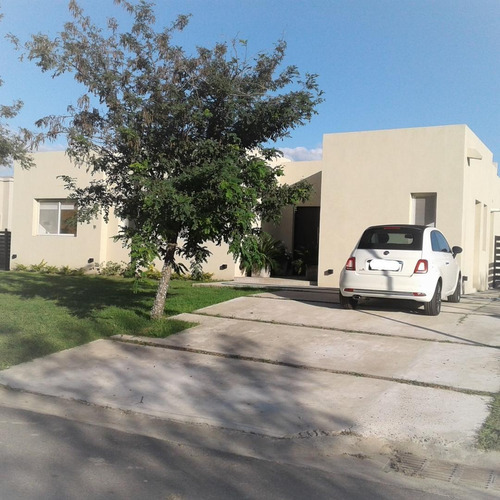 Imagen 1 de 30 de Casa En Planta Baja 5 Ambientes