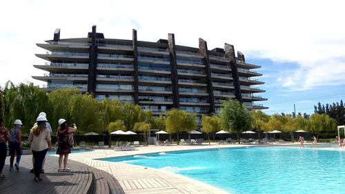 Imagen 21 de 30 de Departamento Premium Con Vista Al Lago En Yoo4 - Nordelta