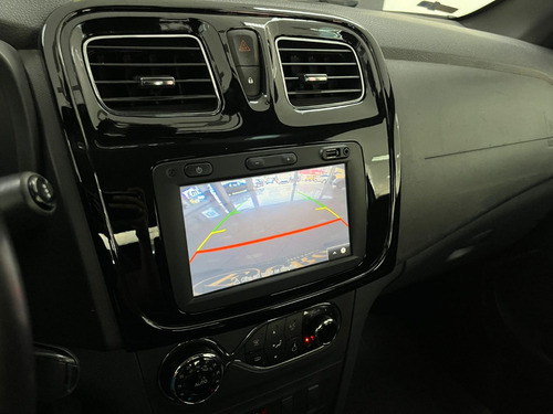 Renault Logan 1.6 Iconic 16v X-tronic 4p