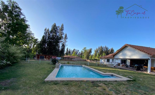 Casa En Venta De 4 Dorm. En Isla De Maipo