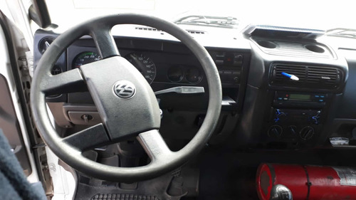 Imagen 3 de 8 de Volsgwagen 8-150