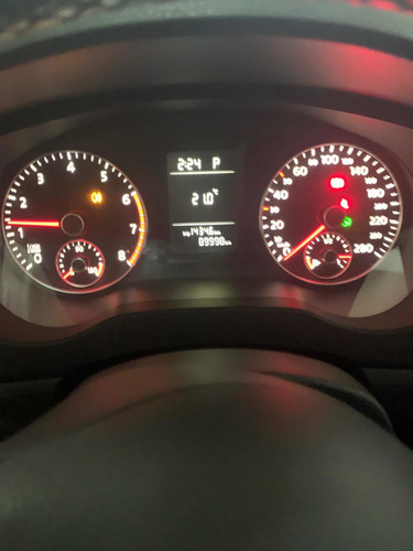 Imagem 2 de 11 de Volkswagen Jetta 2011 2.0 Comfortline Flex 4p Automática