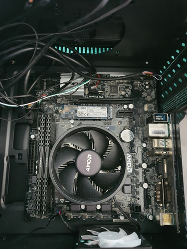 Imagem 3 de 3 de Asrock A320m-hd Ryzen 2400g 8gb De Ddr4 2666 M.2 512 Crucial