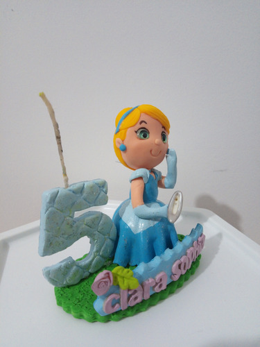 Topo De Bolo Cinderela Com Personagem E Vela Decorativa
