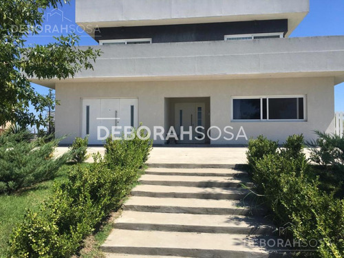 Exclusiva Casa En Venta 6 Ambientes - El Cantón Escobar Buenos Aires