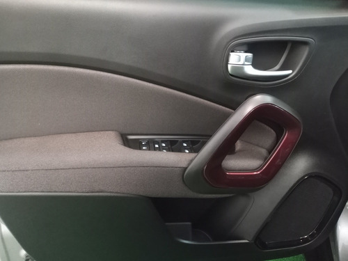 Imagem 12 de 15 de Fiat Toro 2021 1.8 16v Freedom Flex 4x2 Aut. 4p