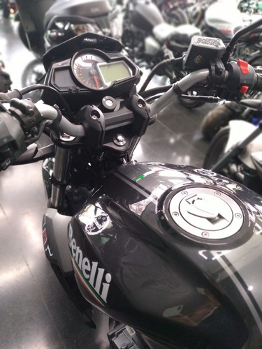 Imagen 2 de 21 de Benelli Tnt 15 0km Negro Agrobikes (no Ybr, Cg Titan)