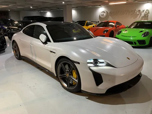 Porsche Taycan Turbo S 2021