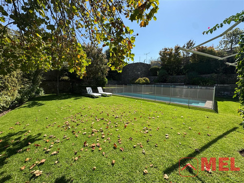 Casa En Arriendo De 5 Dorm. En Chicureo, Colina