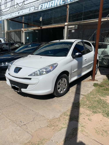 Peugeot 207 2015 Hdi Primera Mano