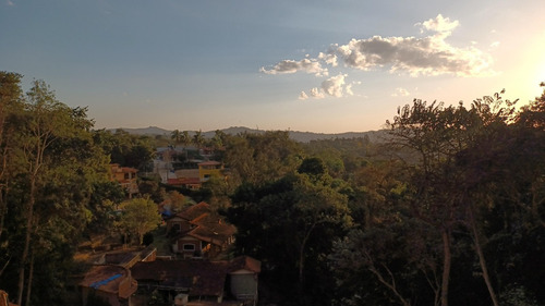 Vendo Ou Permuto - Terreno Em Araçariguama / Condomínio Fechado De Chácaras C/ Segurança 24 Horas / 100% Limpo / Sem Nenhuma Árvore - Pronto P/ Construir / 40 Minutos Da Marginal Pinheiros De Sp
