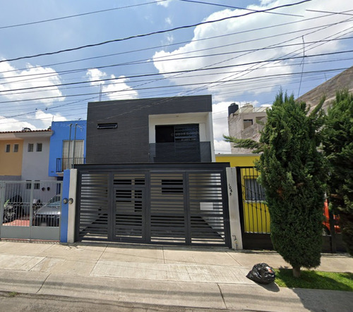 Vendo Casa En Los Arrayanes, Guadalajara Junto Plaza Punto Oriente
