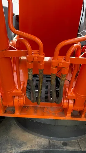 Excavadora Hitachi 100-5 Modelo 2000