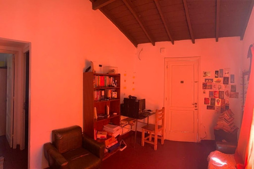 Cómoda Casa En Junín, Frente Boulevard Av. Libertad,