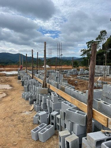 Imagem 4 de 11 de 6- Lotes Na Região De Mogi Totalmente Plaino