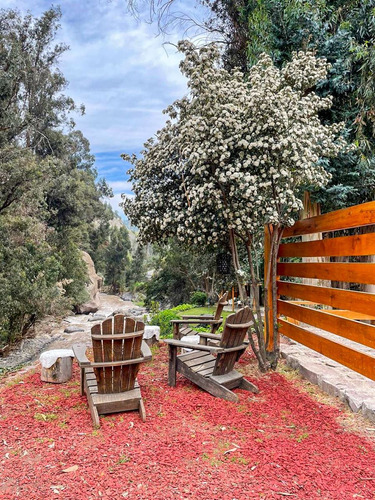 Casa En Venta De 4 Dorm. En Lo Barnechea
