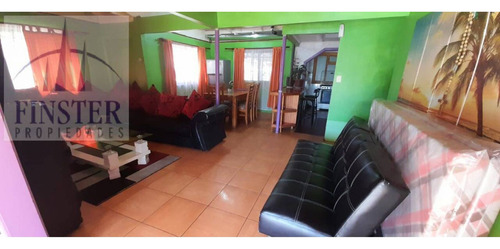 Finster Vende Casa Playa El Durazno, Privilegiada Ubicación