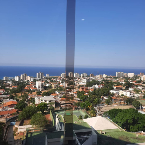 Apartamento En Venta En Club Parquemar La Guaira