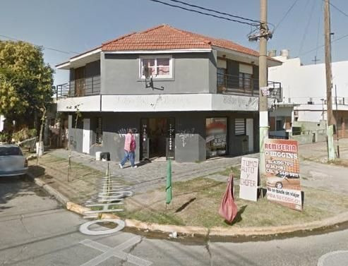 Venta De Local Junto A  2 Derparmentos En  Quilmes