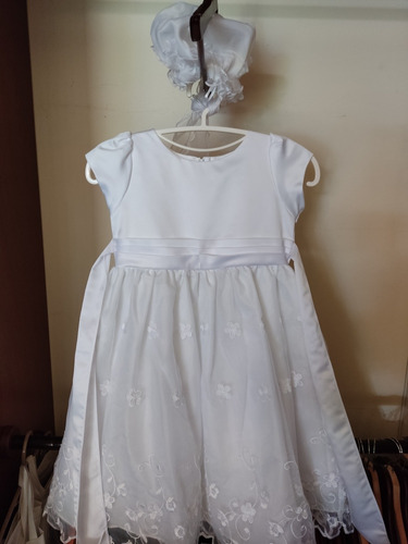 Vestido Bautizo Con Gorrito, Tienda L A Casa Blanca.