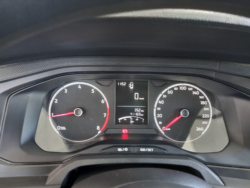Volkswagen Polo 1.0 MPI MANUAL