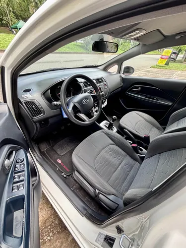 Kia Rio 1.2 4 p