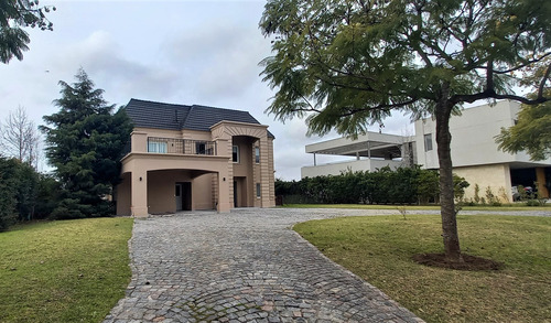 Casa  En Alquiler En El Golf, Nordelta, Tigre