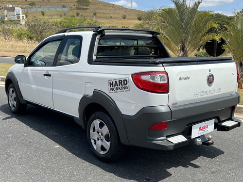 Fiat Strada 1.4 Hard Working Cab. Dupla Flex 3p