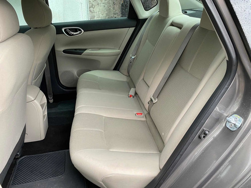 Imagen 8 de 12 de Nissan Sentra 2017 1.8 Advance Cvt