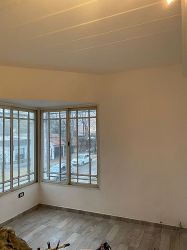 Imagen 2 de 7 de Departamento En Venta De 1 Dormitorio En Florencio Varela