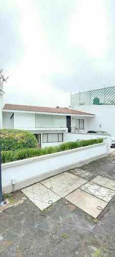 Imagen 3 de 30 de Venta De Casa En Condominio Con Jardín Cerca Del Ángeles Del