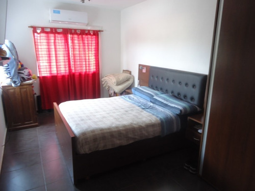 Imagen 6 de 14 de Casa En Venta En Ituzaingo Norte