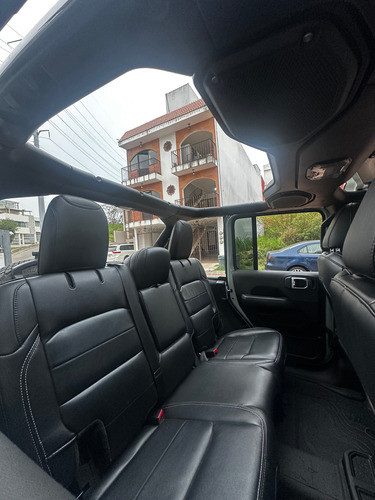 Jeep Wrangler 3.6 Unlimited Sahara V6 4x4 At
