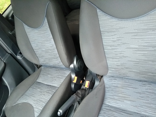 Imagem 7 de 10 de Fiat Uno 2015 1.0 Attractive Flex 5p