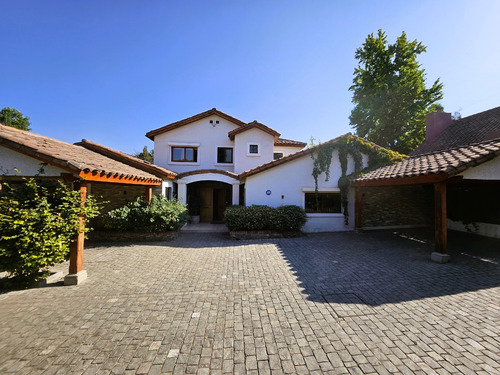 Arriendo Casa En Cond. Amoblada 5d6b Cam. Otoñal